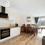Unique With A Beautiful View And Balcony By Renters Διαμέρισμα Szklarska Poręba