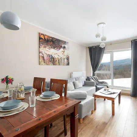 Unique With A Beautiful View And Balcony By Renters *