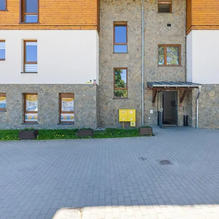 Unique With A Beautiful View And Balcony By Renters Apartament
