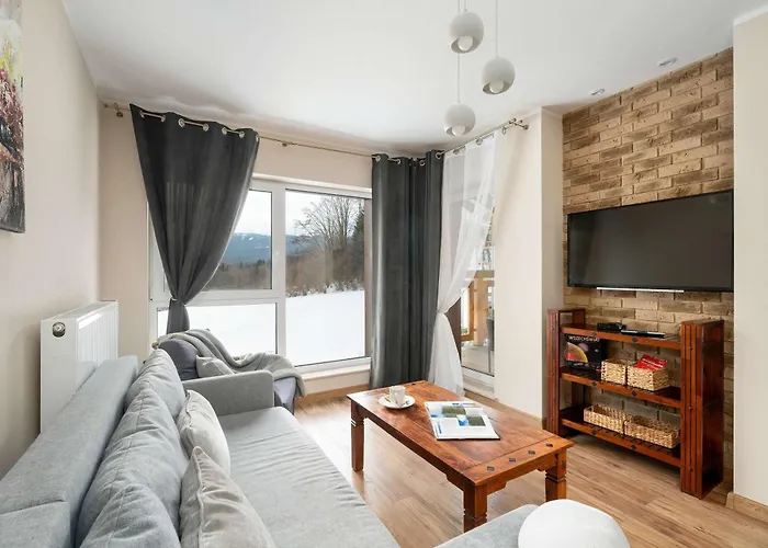 Unique With A Beautiful View And Balcony By Renters *